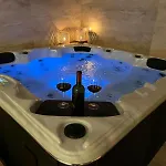 לינה וארוחת בוקר Luci Di Wellness 4*